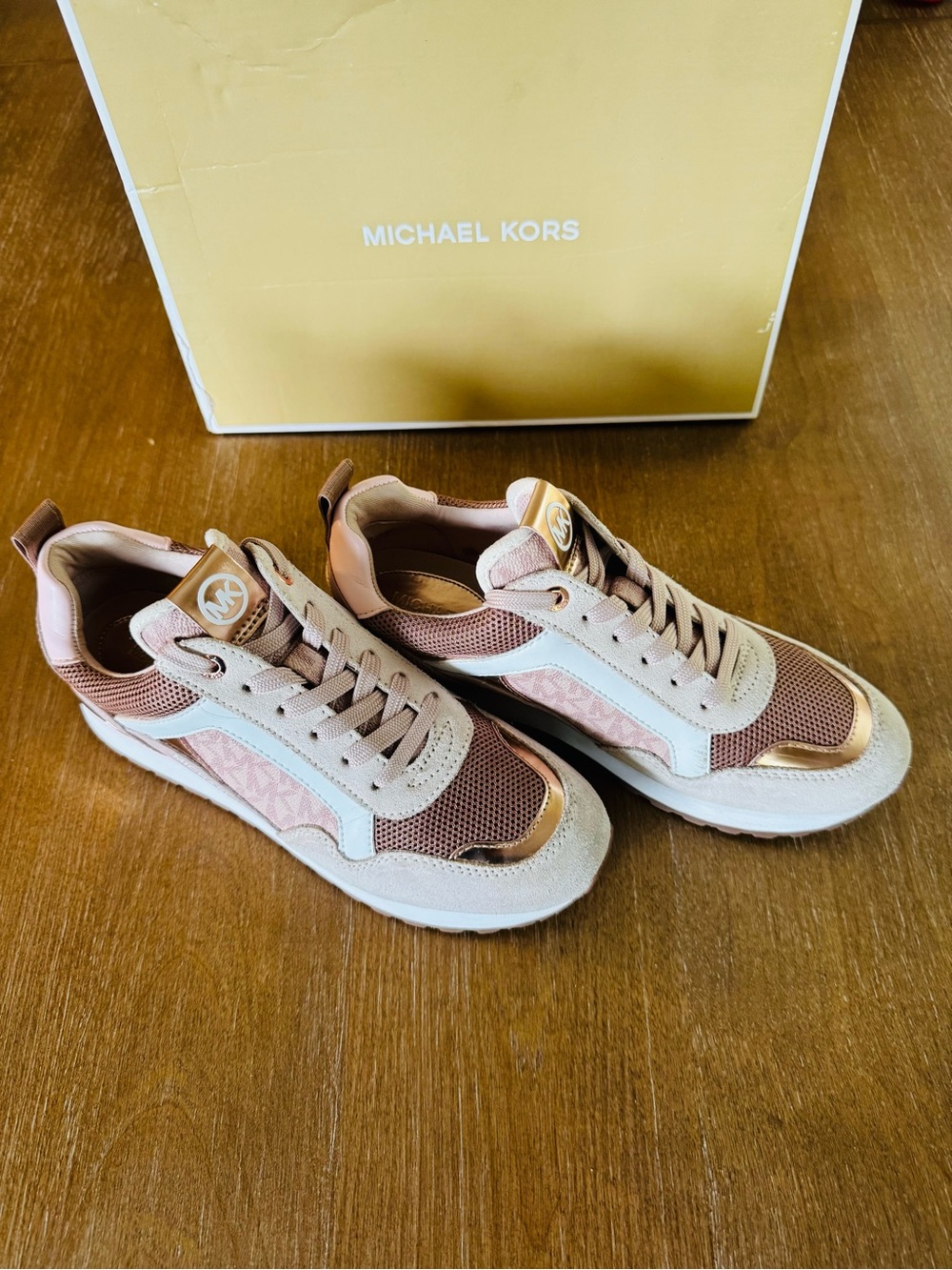 Women’s Michael Kors Wilma Trainers Suede Soft Pink - Picture 3 of 8
